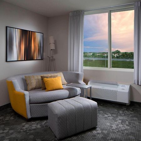 Courtyard Miami Dadeland Hotell Glenvar Heights Exteriör bild