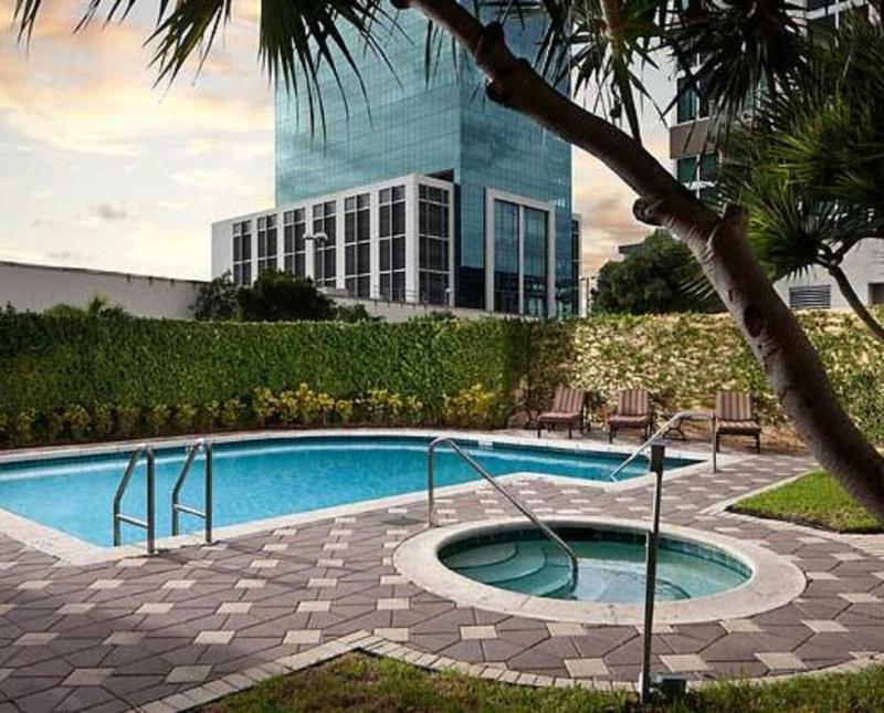 Courtyard Miami Dadeland Hotell Glenvar Heights Exteriör bild