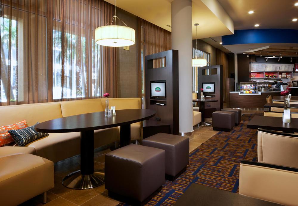 Courtyard Miami Dadeland Hotell Glenvar Heights Exteriör bild