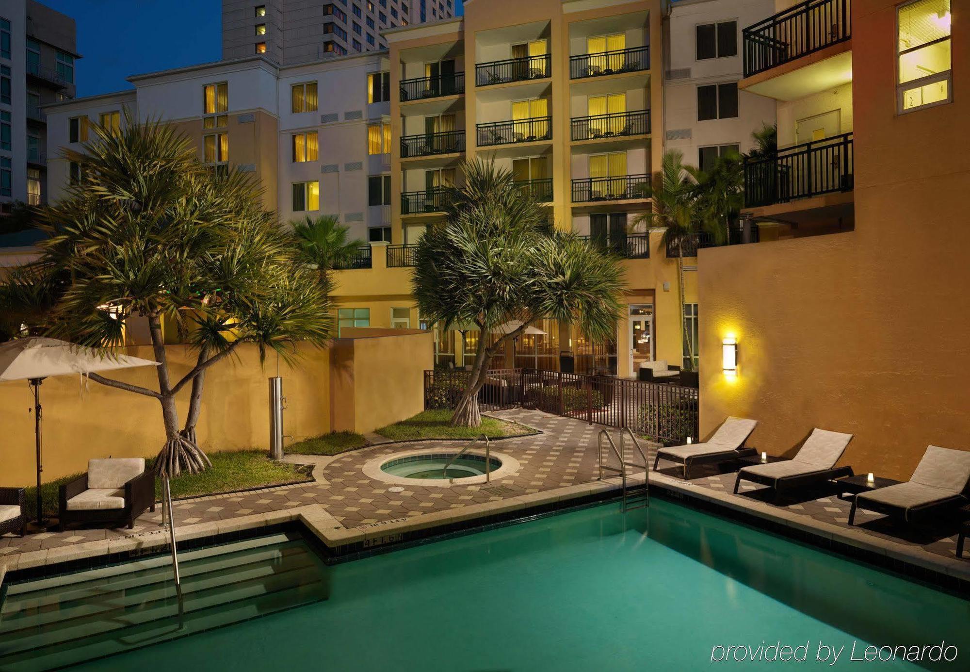 Courtyard Miami Dadeland Hotell Glenvar Heights Exteriör bild