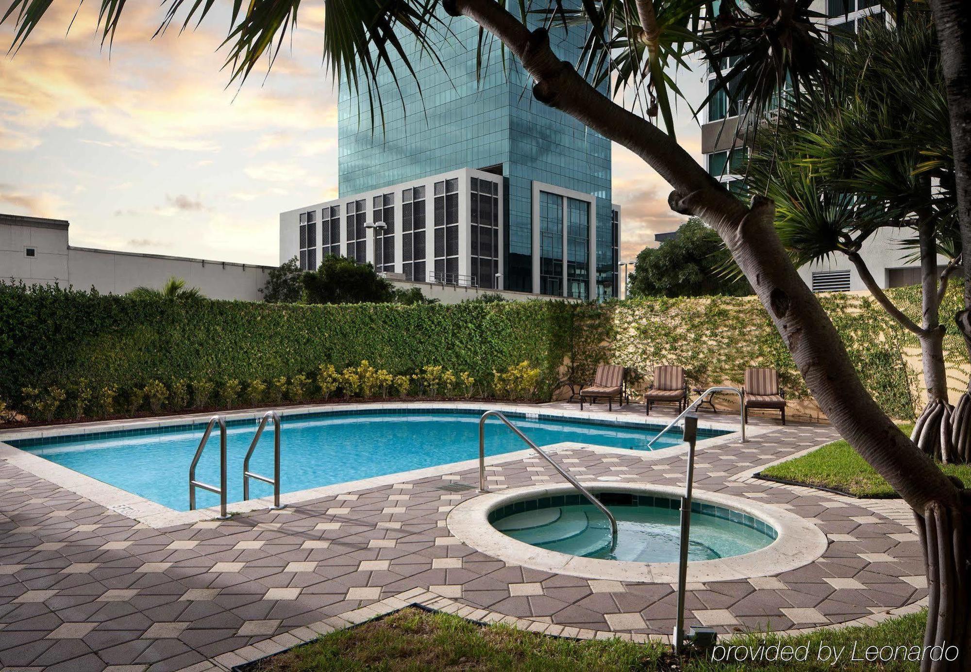 Courtyard Miami Dadeland Hotell Glenvar Heights Exteriör bild